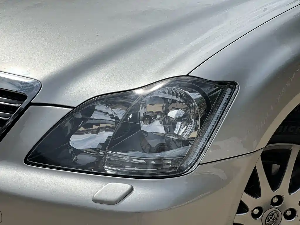 Toyota Crown — миниатюра 28