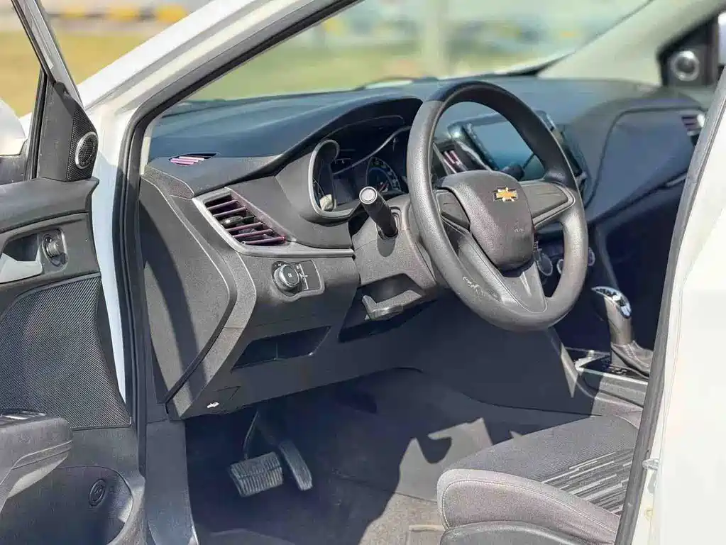 Chevrolet Cavalier — миниатюра 4