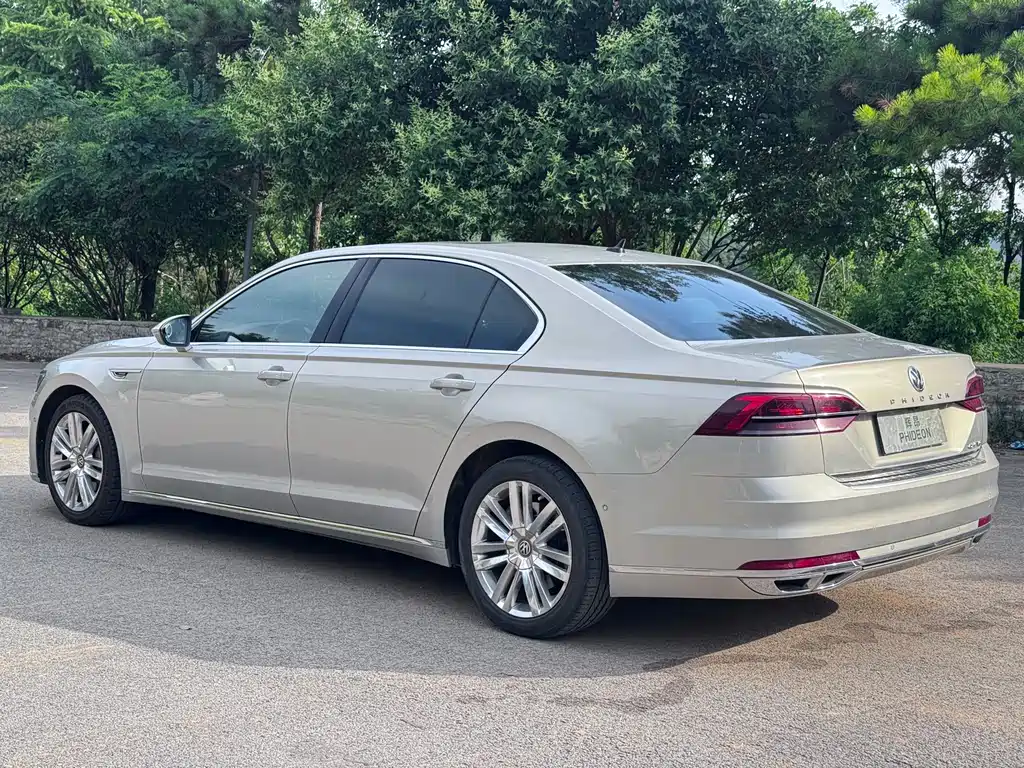 Volkswagen Phideon 2018 480 V6 Flagship