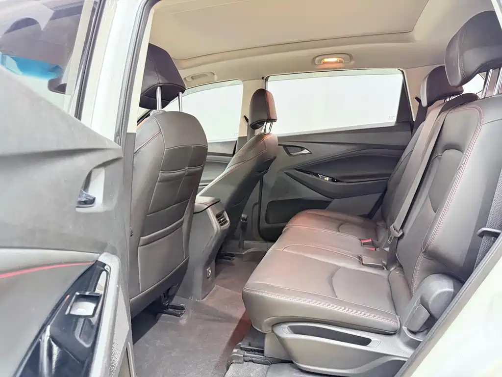 Chevrolet Volando — миниатюра 13