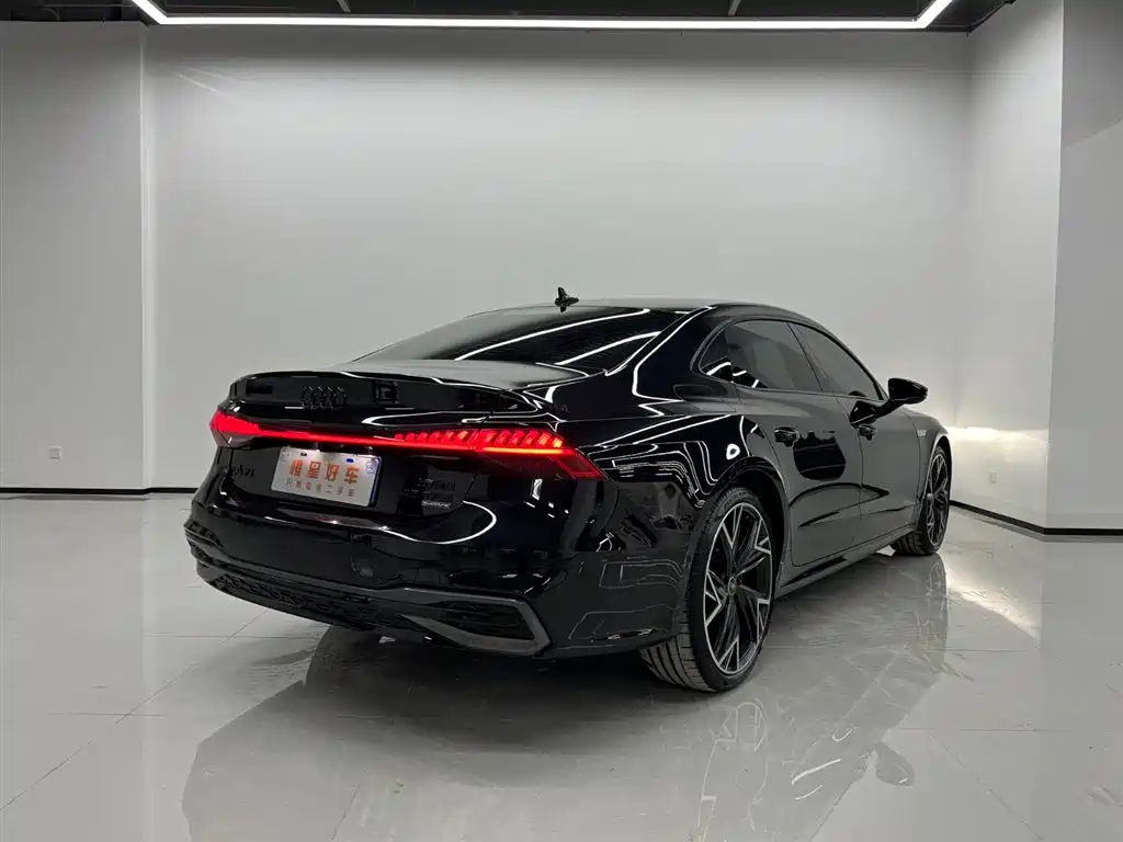 Audi A7L 2024 45 TFSI quattro