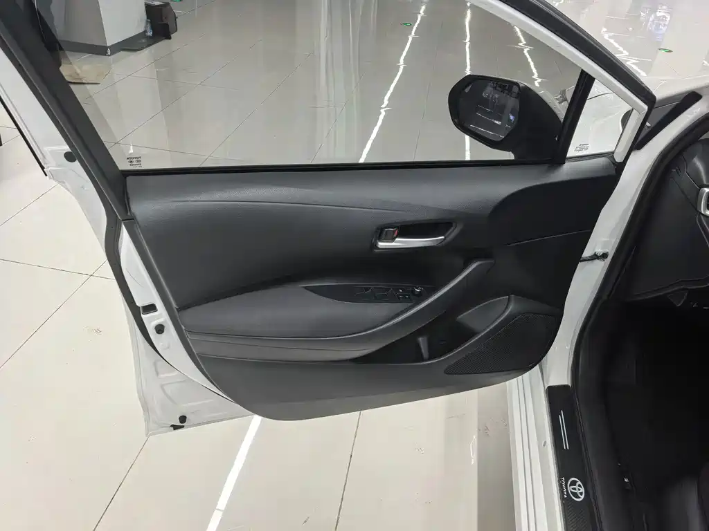 Toyota Corolla — миниатюра 7