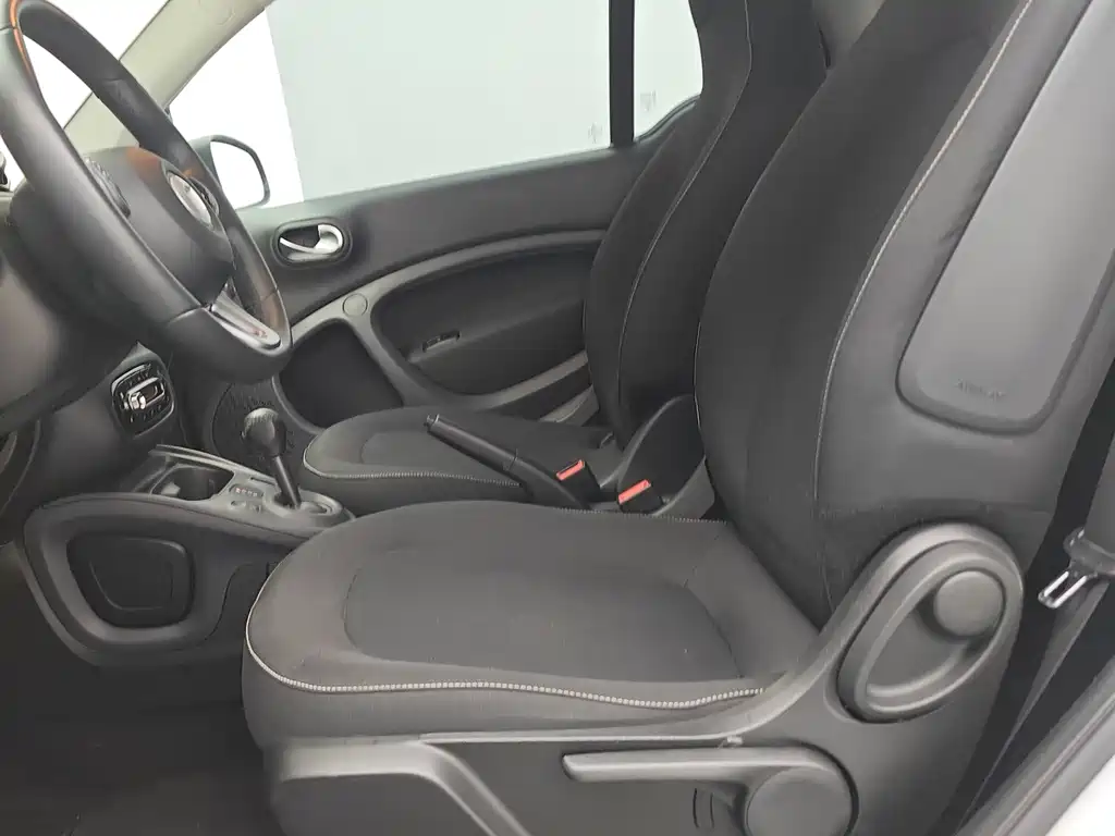 smart Smart Fortwo — миниатюра 7