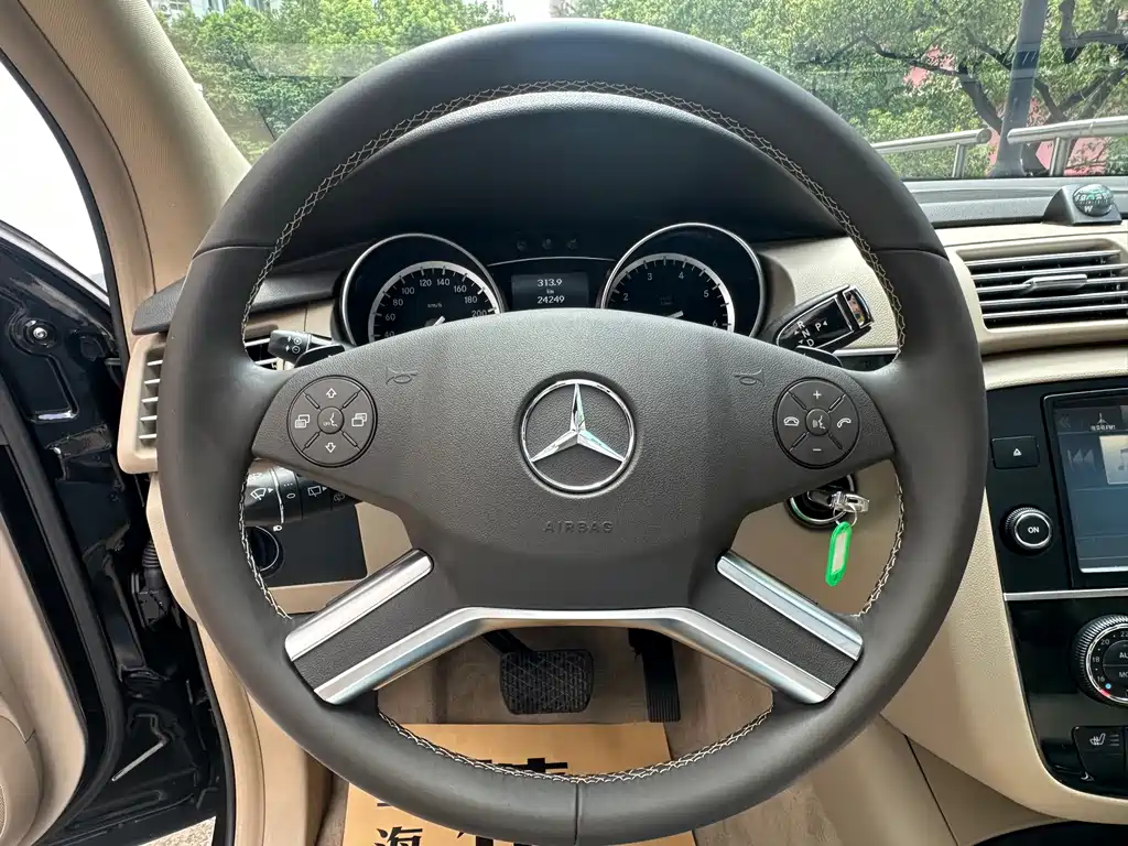 Mercedes-Benz R-Class — миниатюра 6