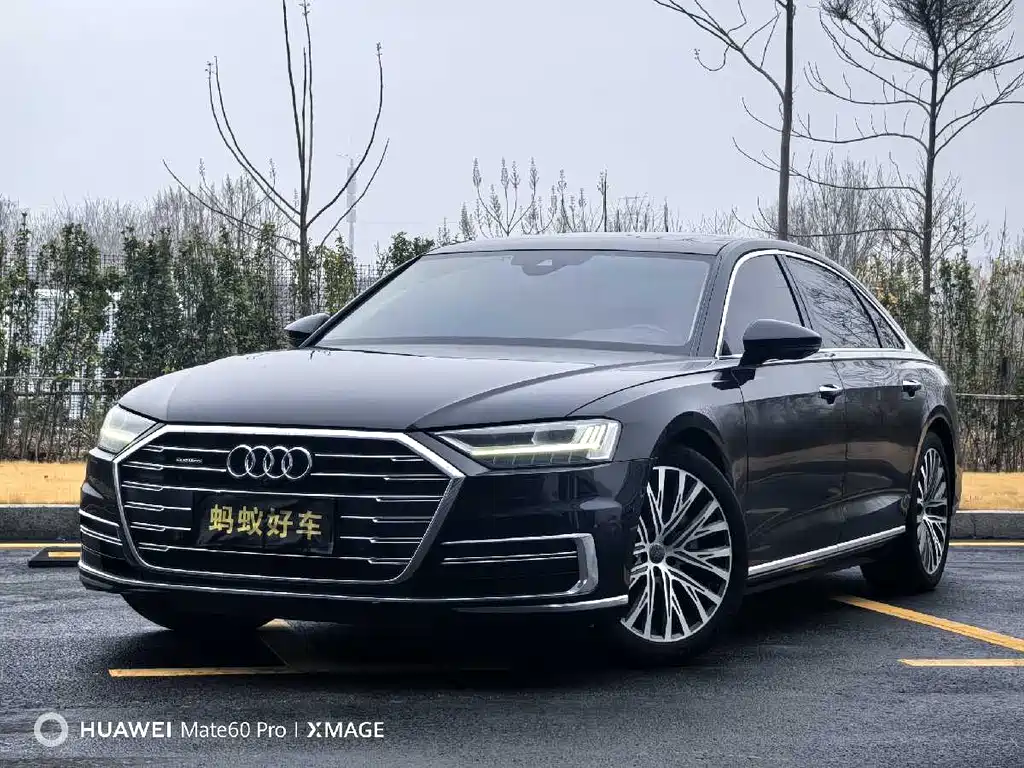 AUDI A8