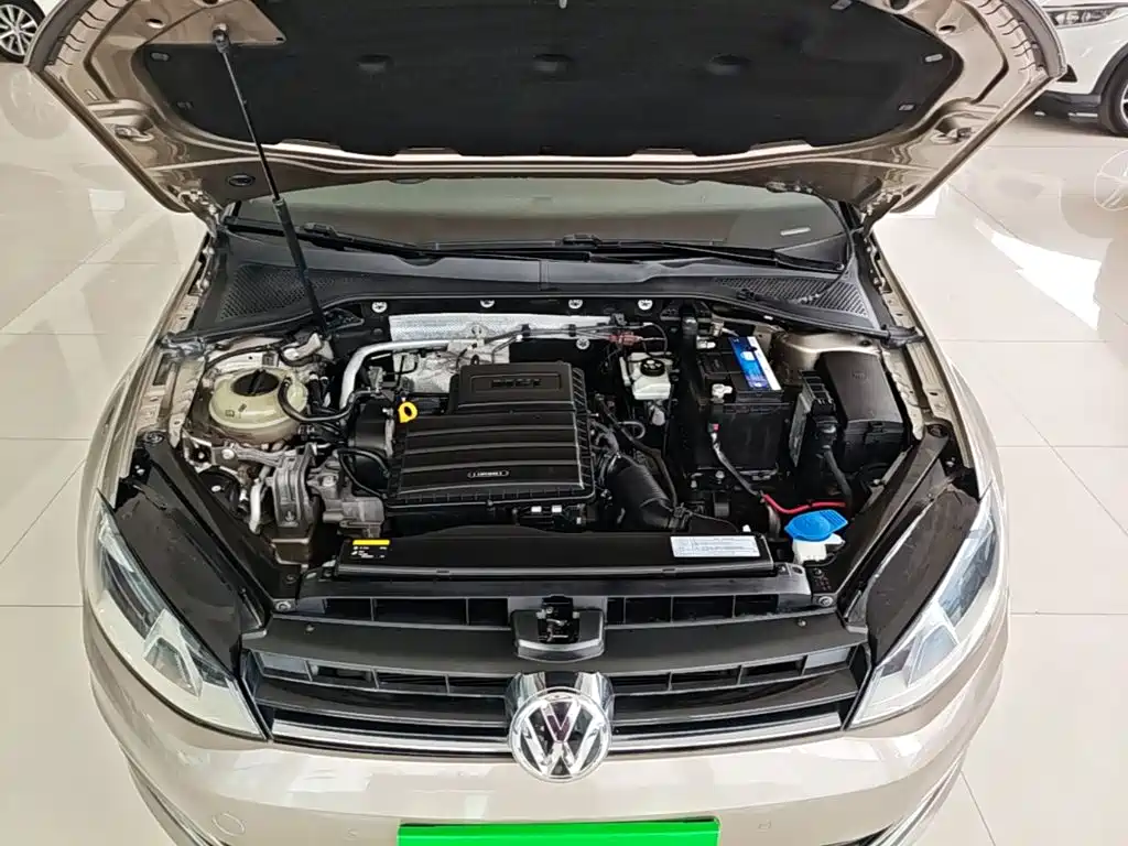 Volkswagen Golf — миниатюра 20