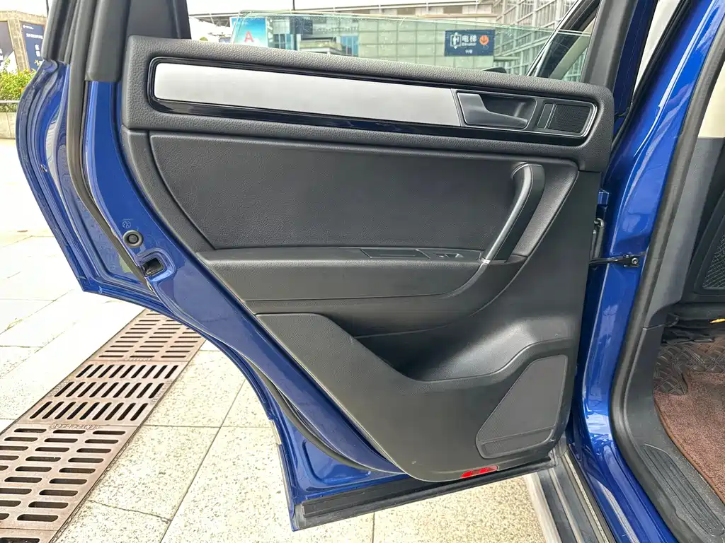 Volkswagen Touareg — миниатюра 26