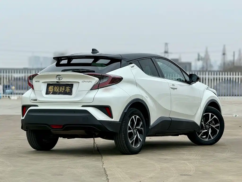 TOYOTA C HR