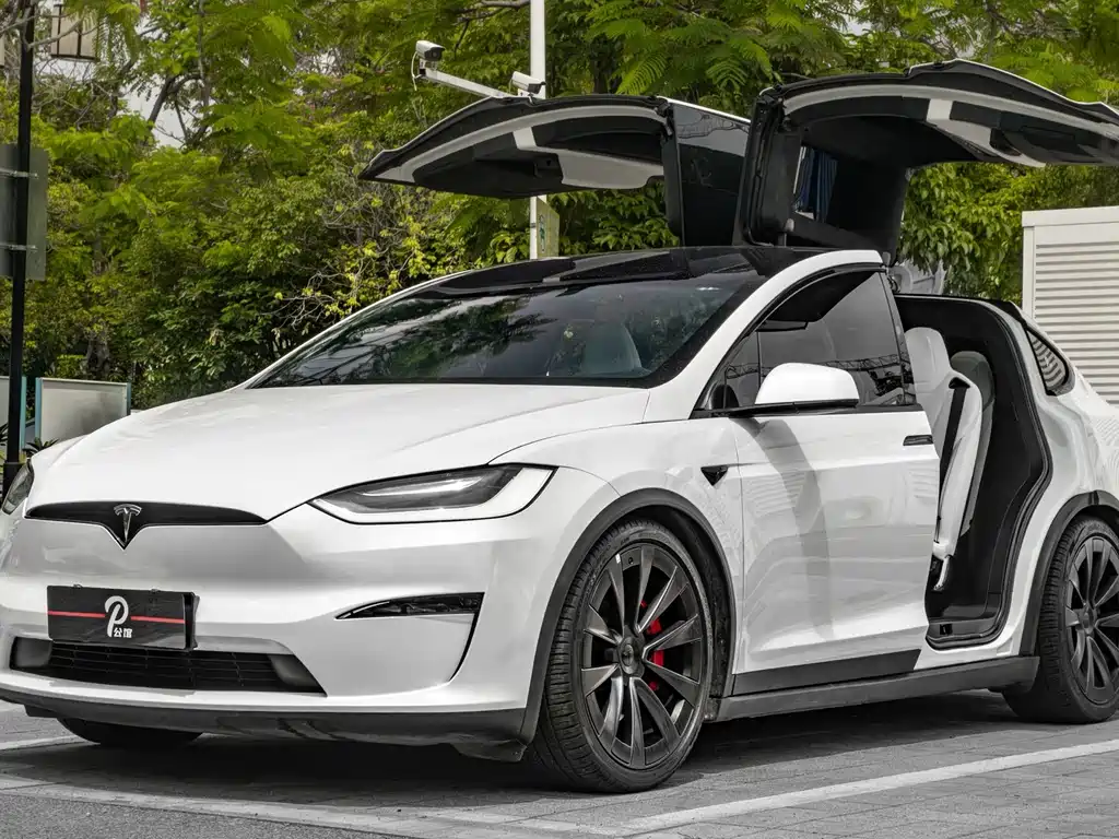 Tesla Model X 2023 Plaid