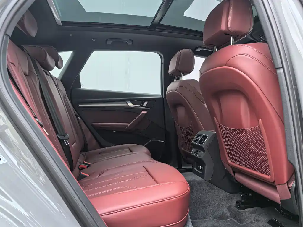 Audi Q5L 2025 40 TFSI Luxury