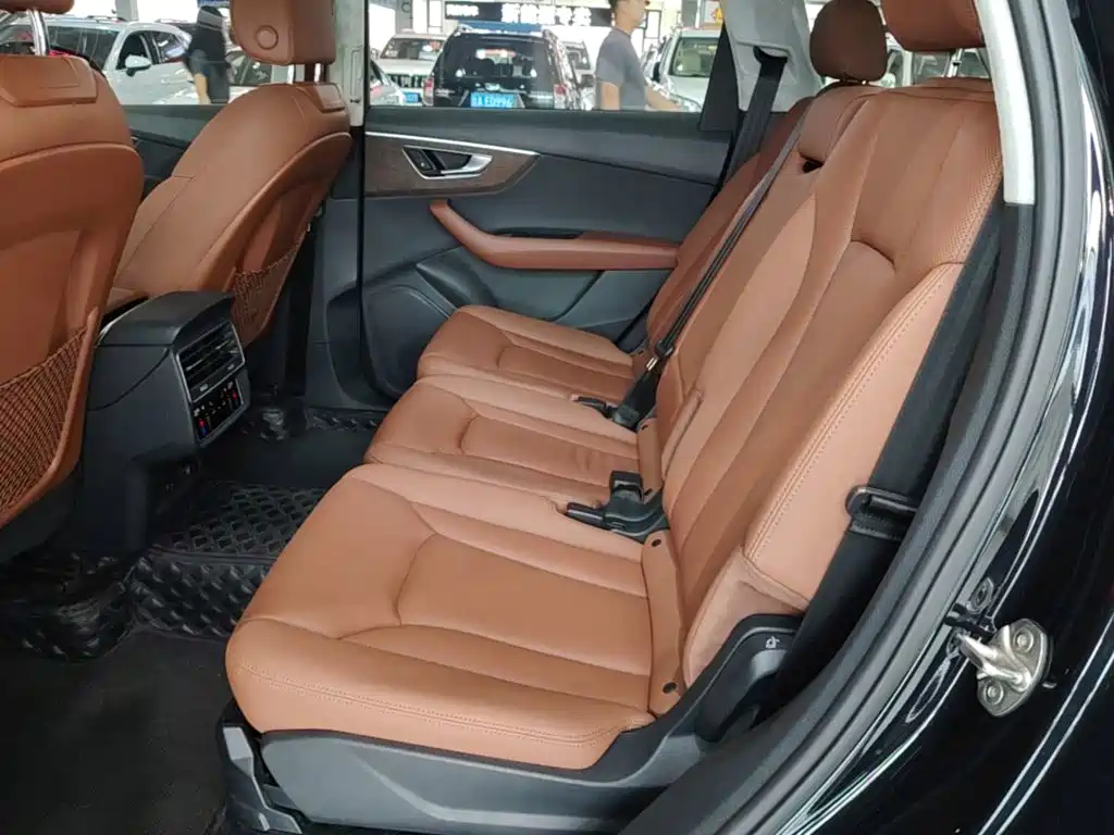 Audi Q7 — миниатюра 17