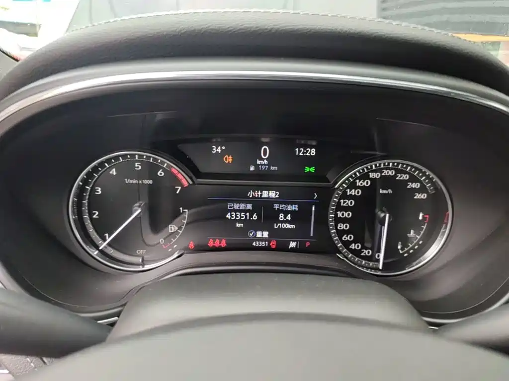 Cadillac CT5 — миниатюра 12