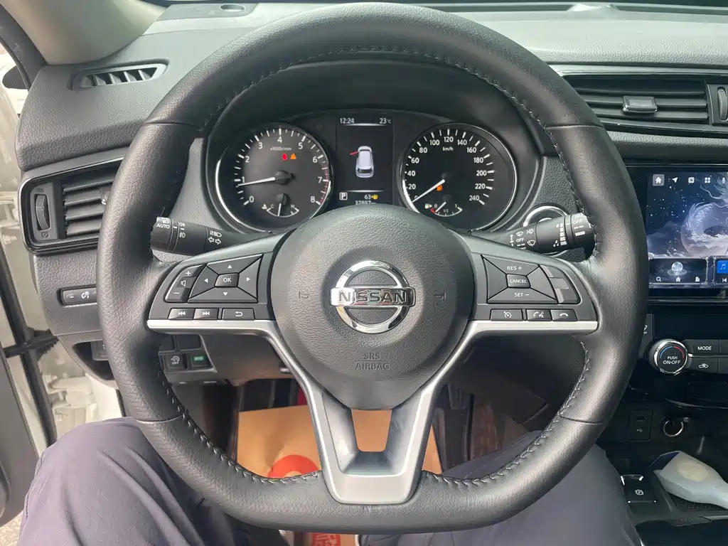Nissan X-Trail — миниатюра 14