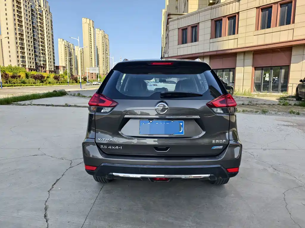 Nissan X-Trail 2.5L CVT Leading Edition 4WD, фото 5