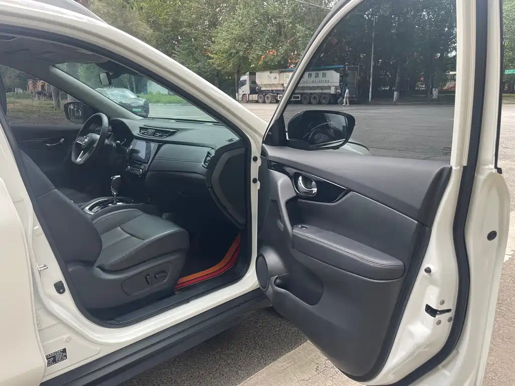 Nissan X-Trail — миниатюра 24