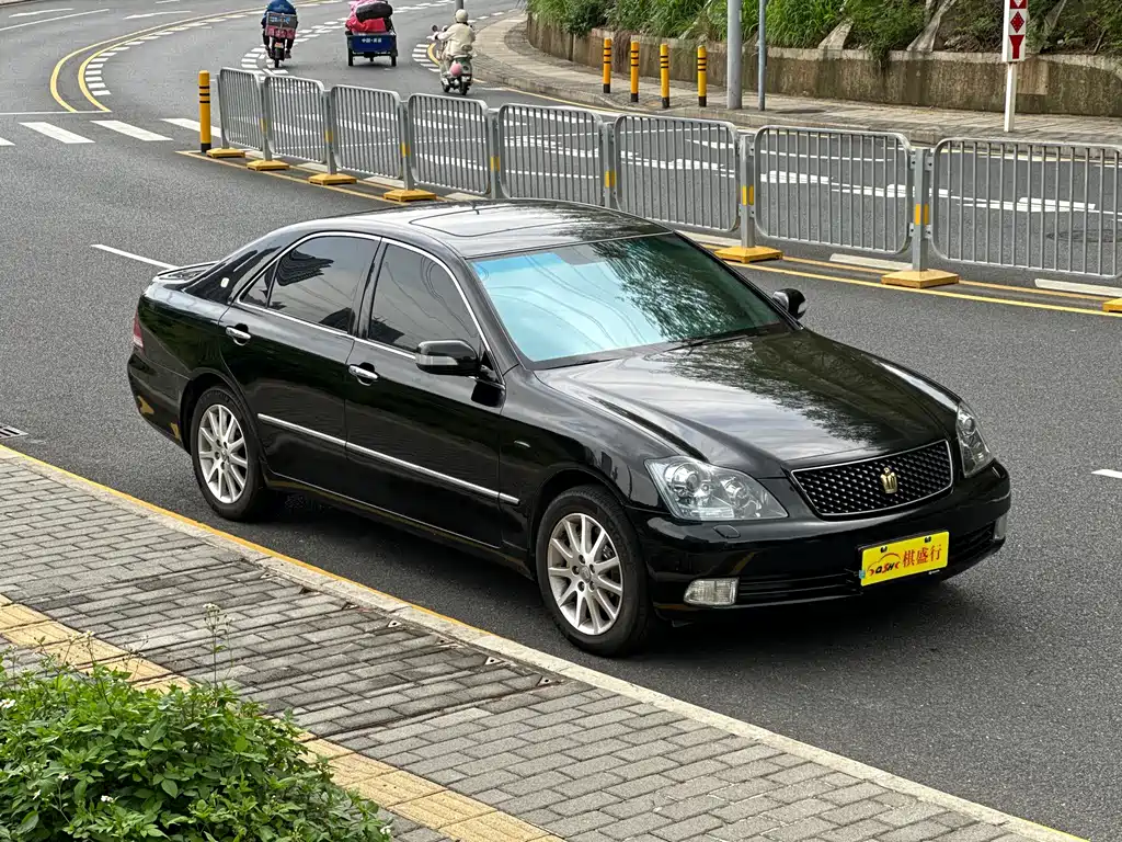 Toyota Crown 2007 3.0L Royal Saloon Fashion