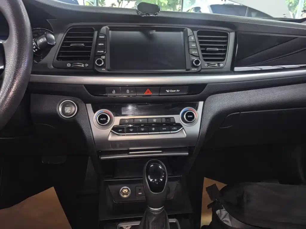Hyundai Mistra — миниатюра 13