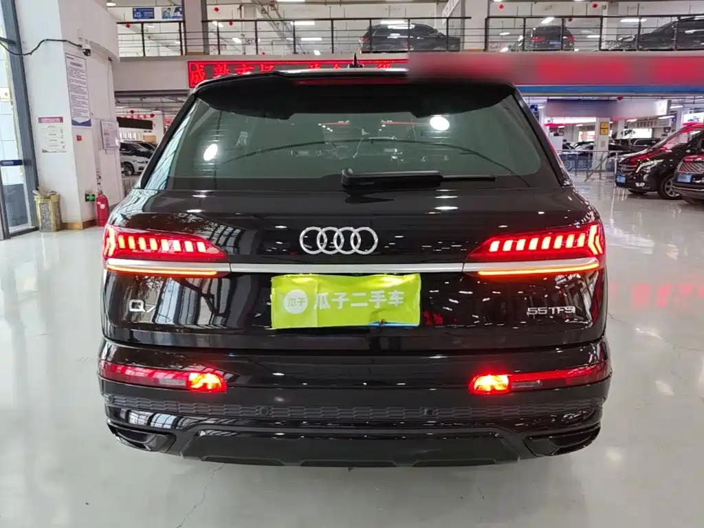 Audi Q7 — миниатюра 6