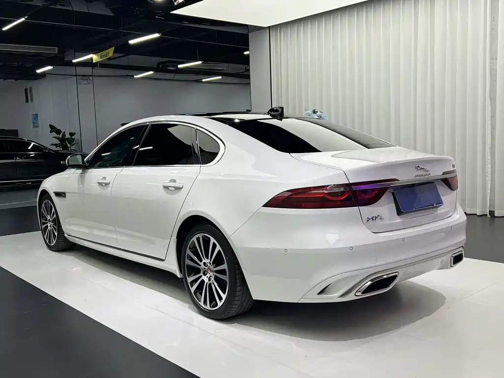 Jaguar XFL 2021 XFL 2.0T P250 Premium Luxury