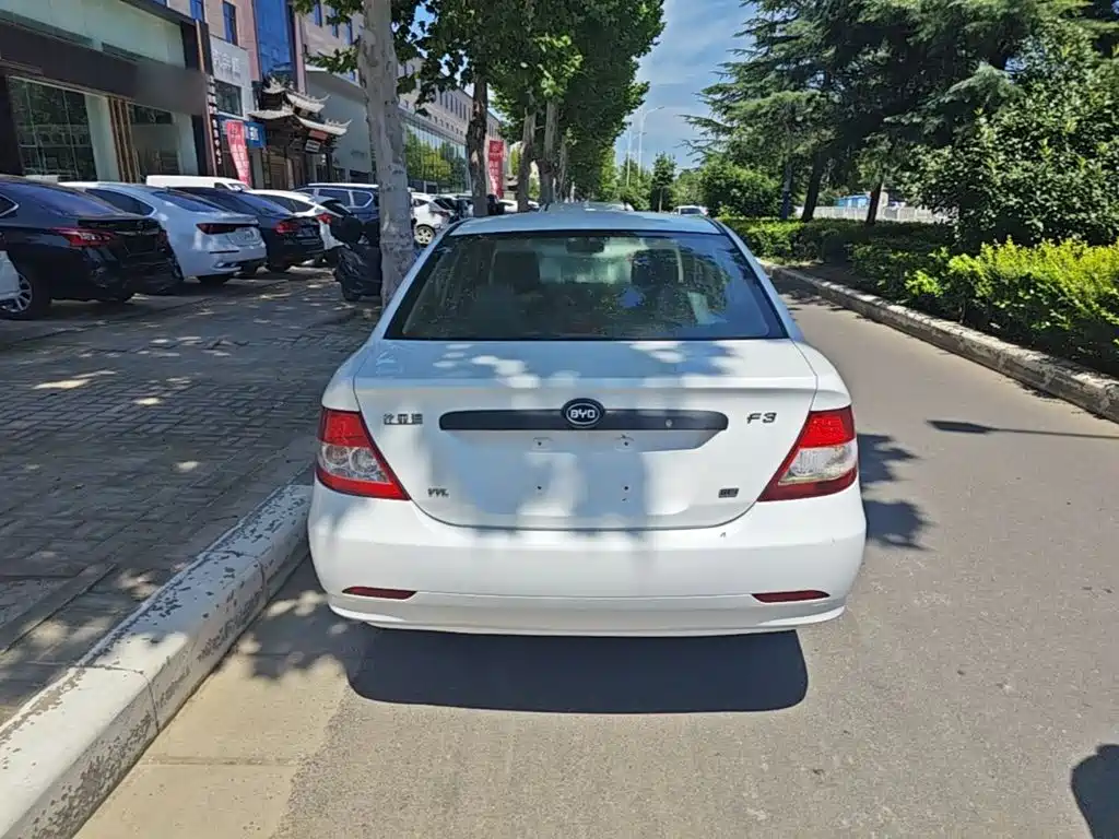 BYD F3 — миниатюра 6