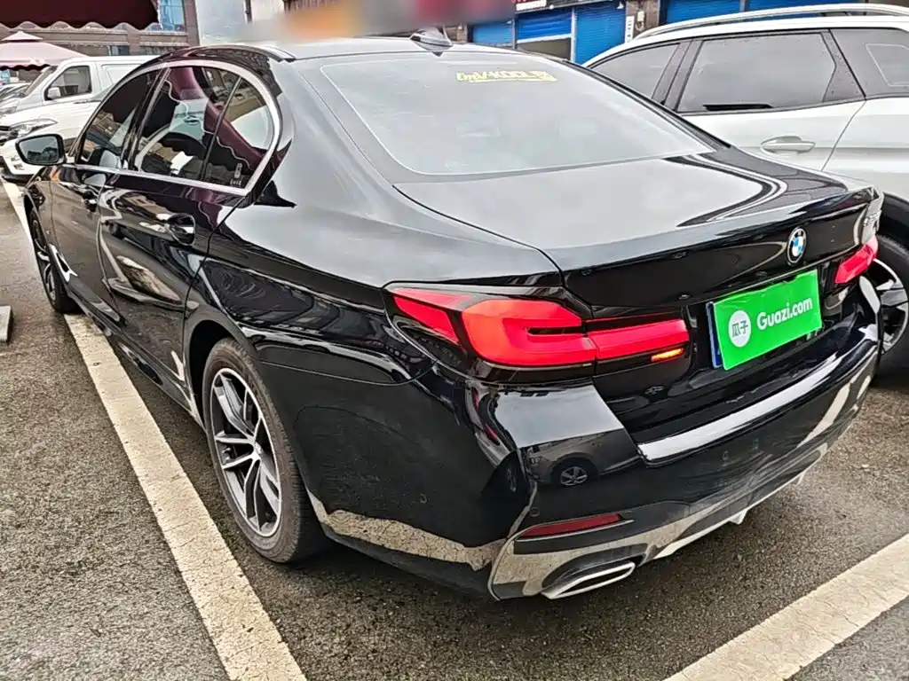 BMW 5 Series — миниатюра 5