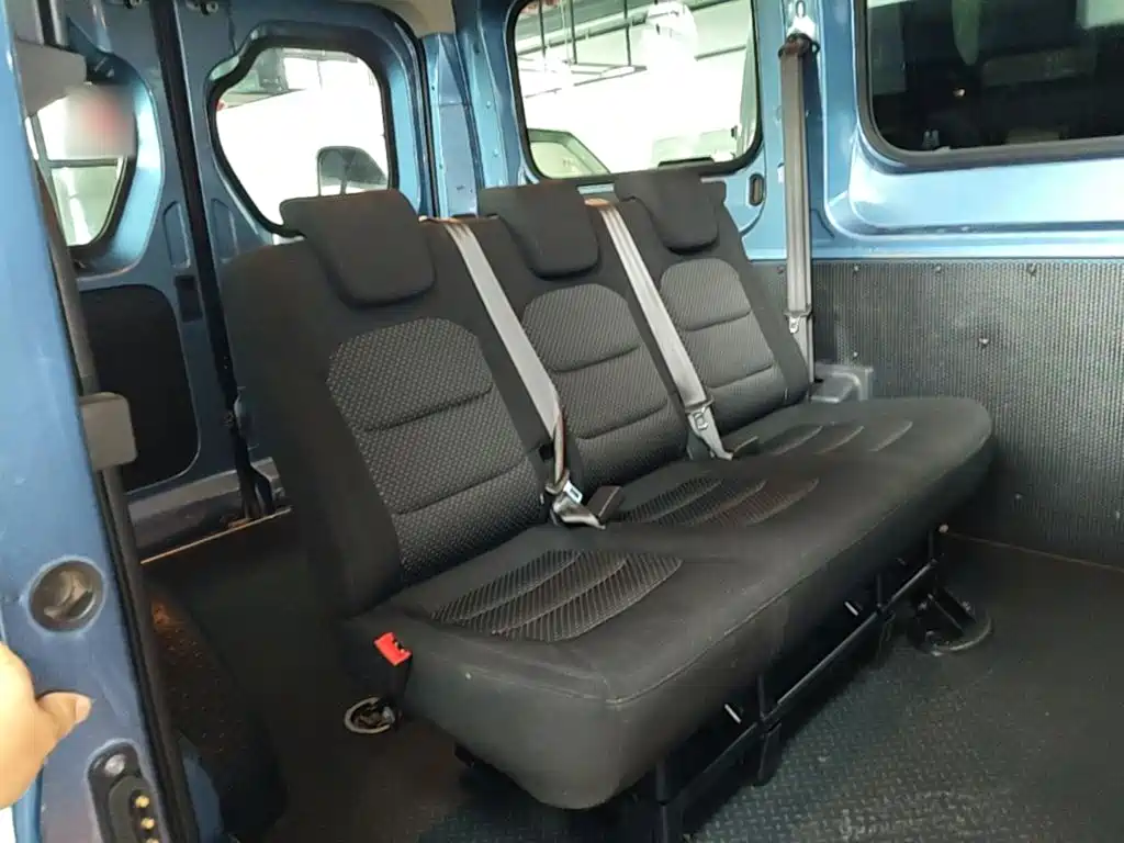 Maxus V90 — миниатюра 17