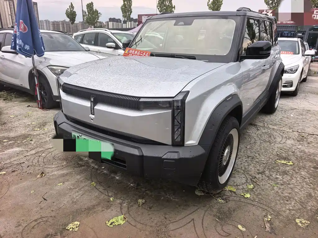 iCar 03