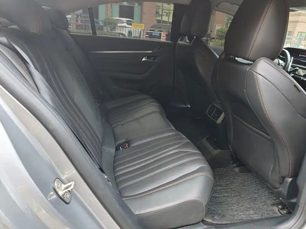 Peugeot 508 — миниатюра 12
