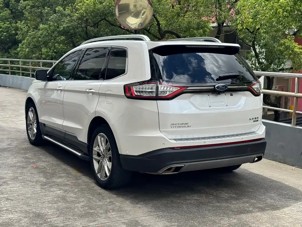 Ford Edge — миниатюра 28