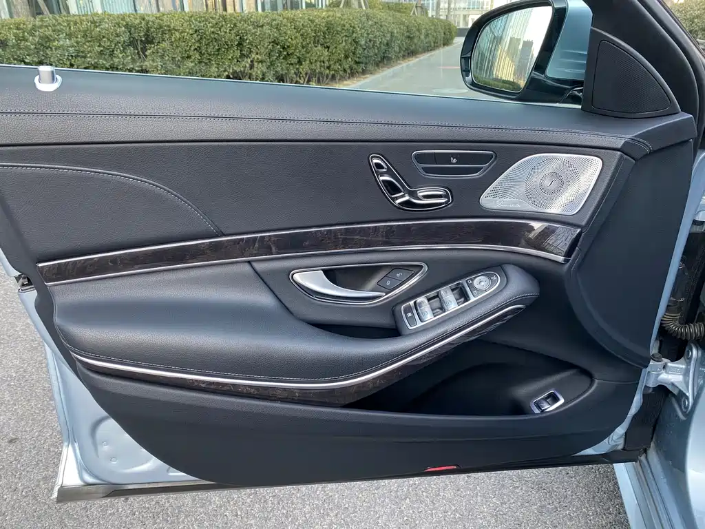 MERCEDES-BENZ S CLASS