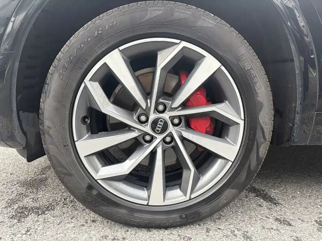 Audi Q5L — миниатюра 11