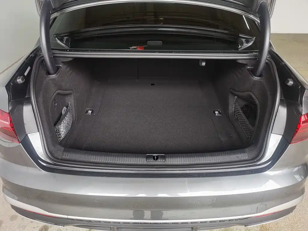Audi A4L 2020 40 TFSI Luxury