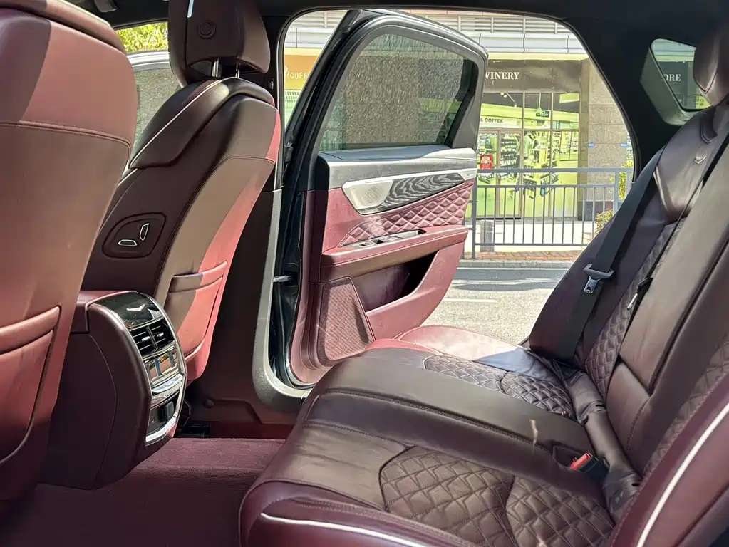 Cadillac CT6 — миниатюра 8