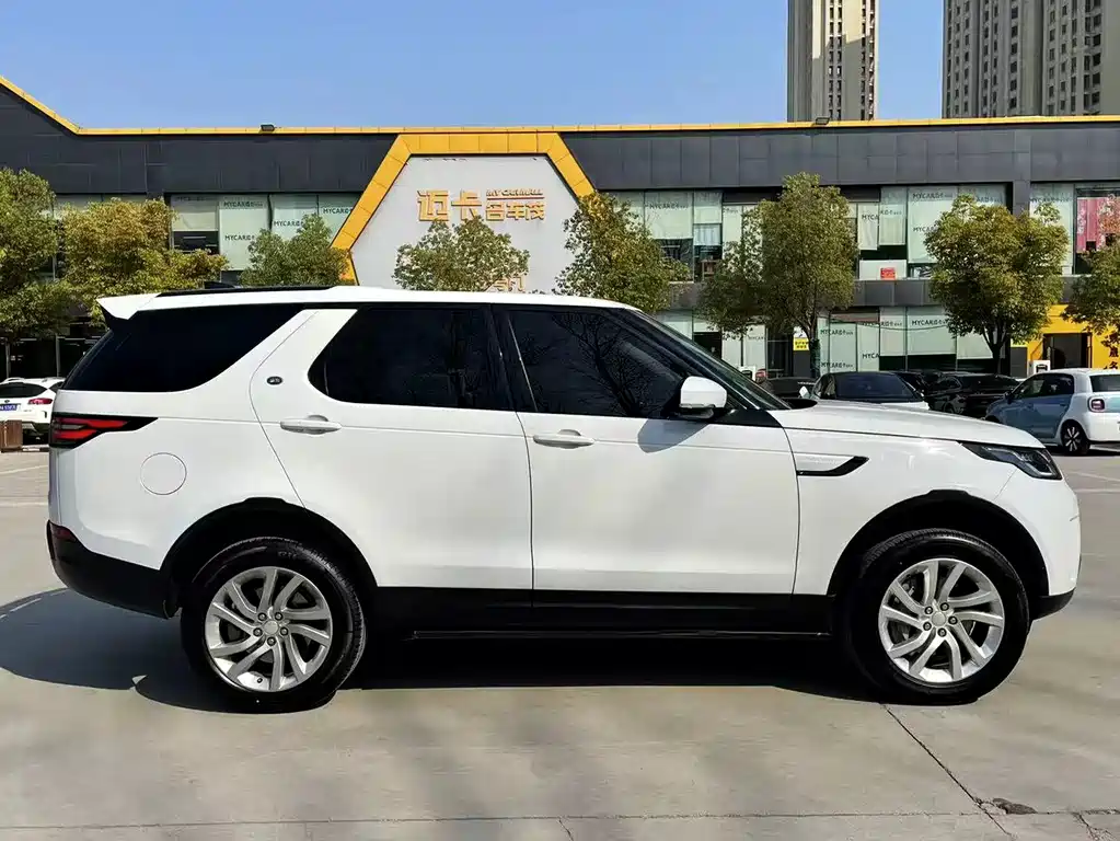 Land Rover Discovery 2018 3.0 SC V6 HSE