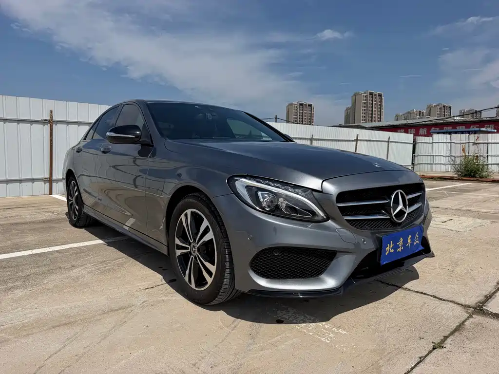 Mercedes-Benz C-Class — миниатюра 2