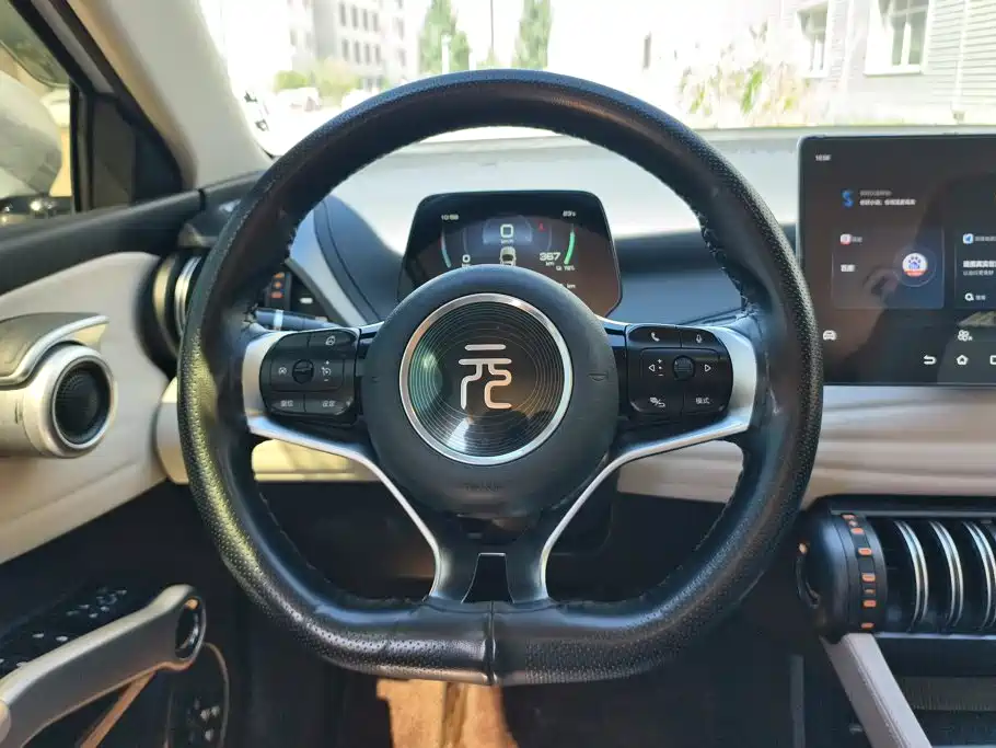 BYD Yuan Plus — миниатюра 15