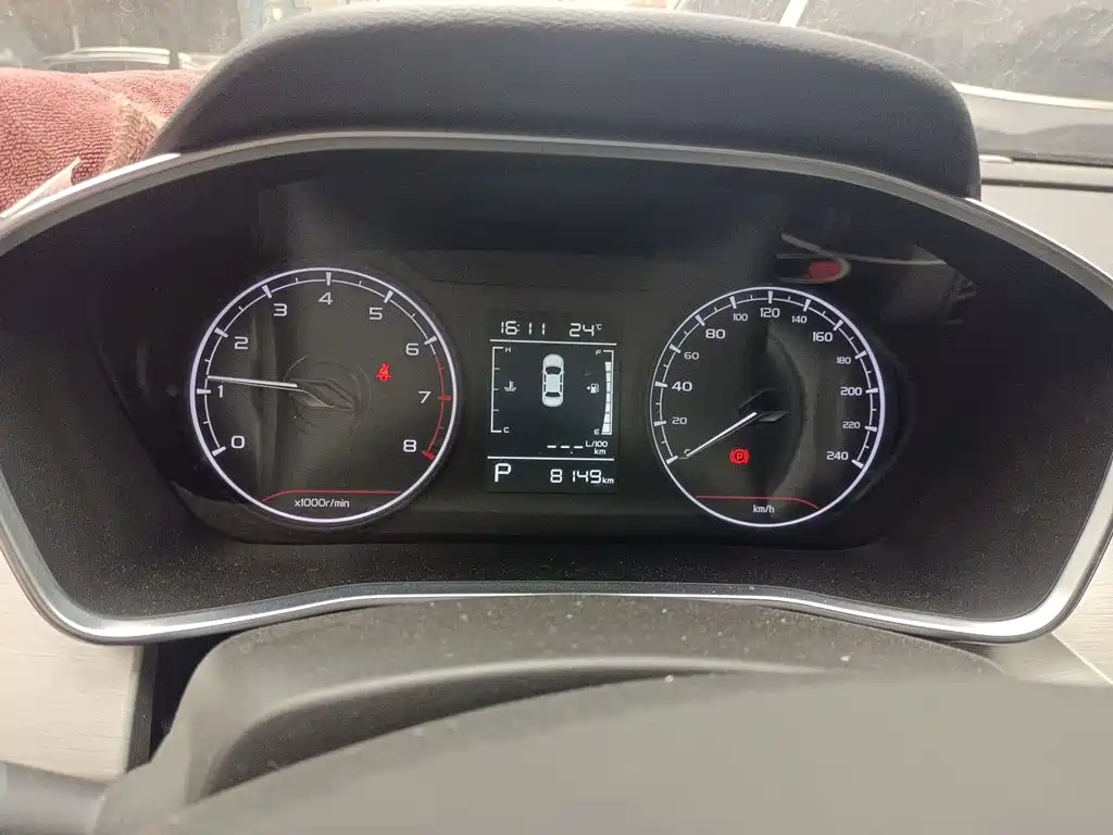 Geely Binyue — миниатюра 7