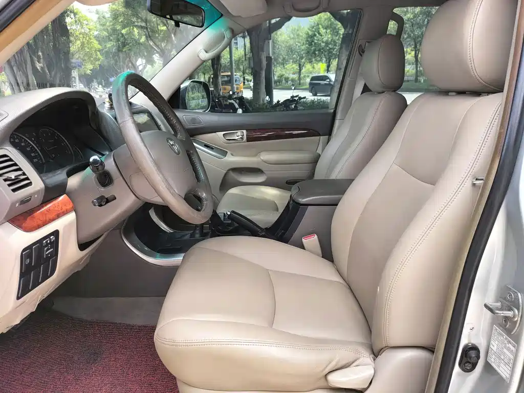 Toyota Prado (Import) — миниатюра 20