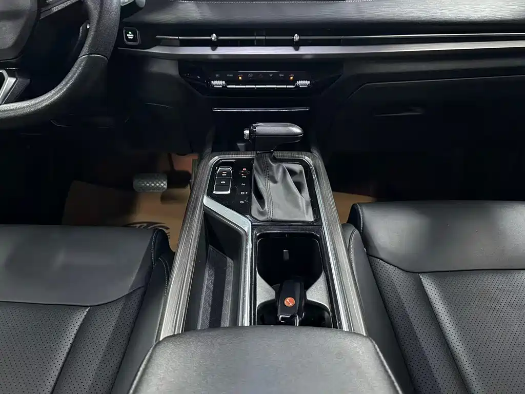 Wuling Jiachen — миниатюра 16