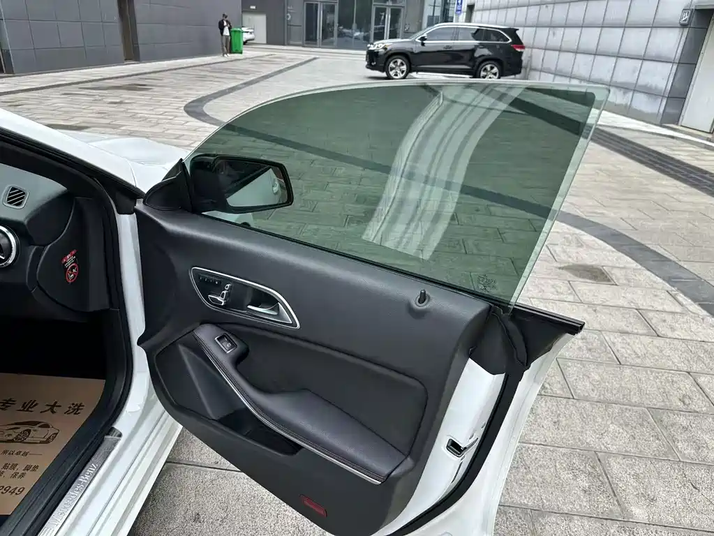 Mercedes-Benz CLA (Import) — миниатюра 32