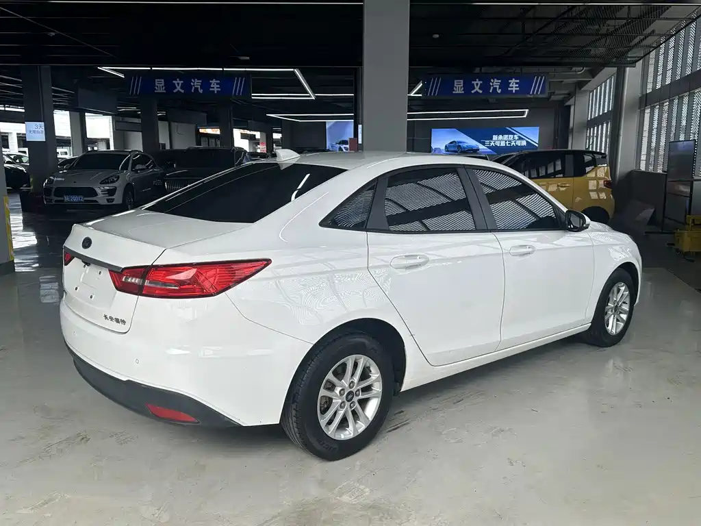 Ford Escort — миниатюра 4