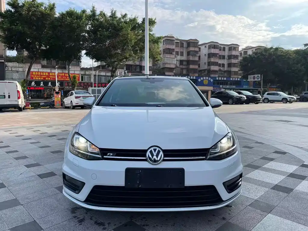 Volkswagen Golf — миниатюра 2