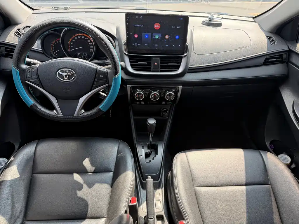 Toyota Yaris L — миниатюра 7