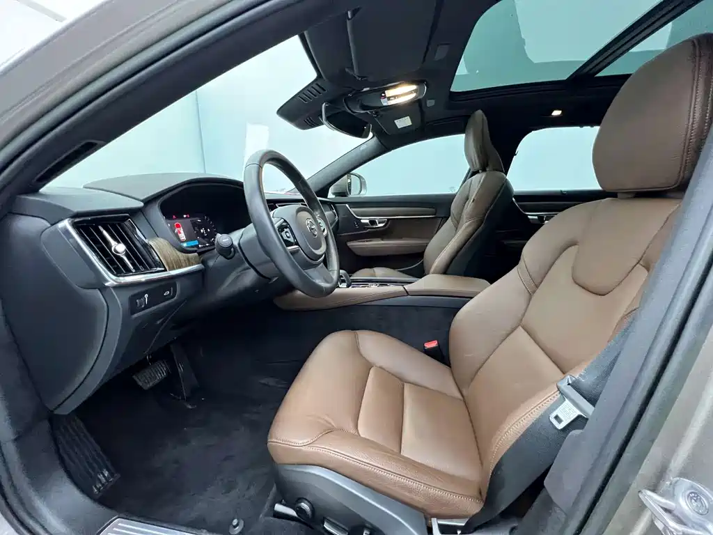 Volvo V90 — миниатюра 8