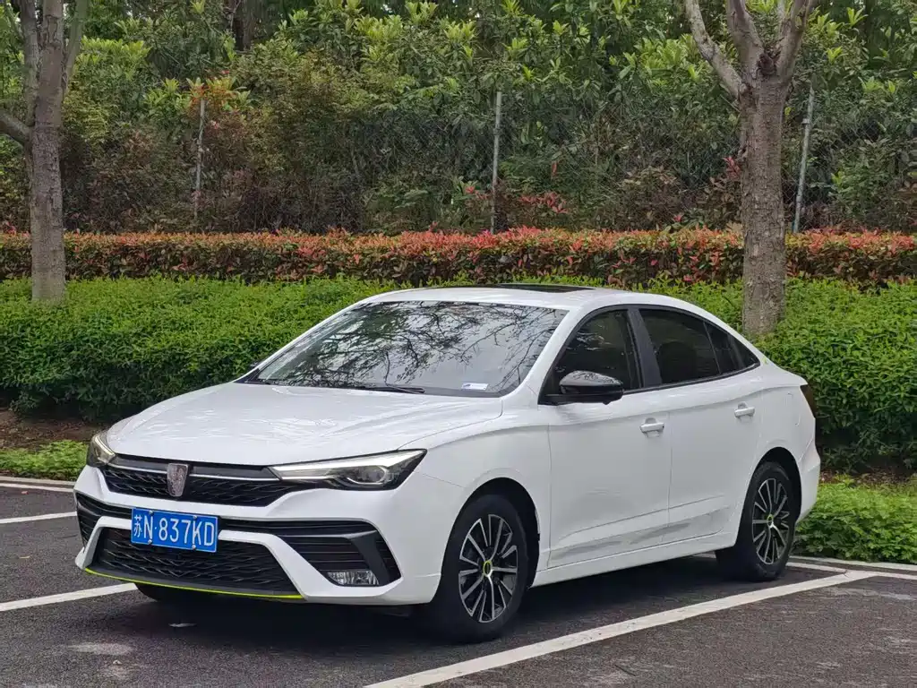 Купить Roewe i5