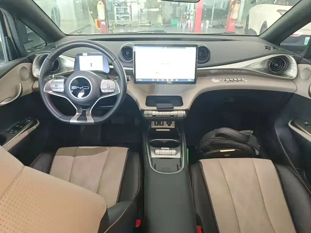 BYD Dolphin — миниатюра 10
