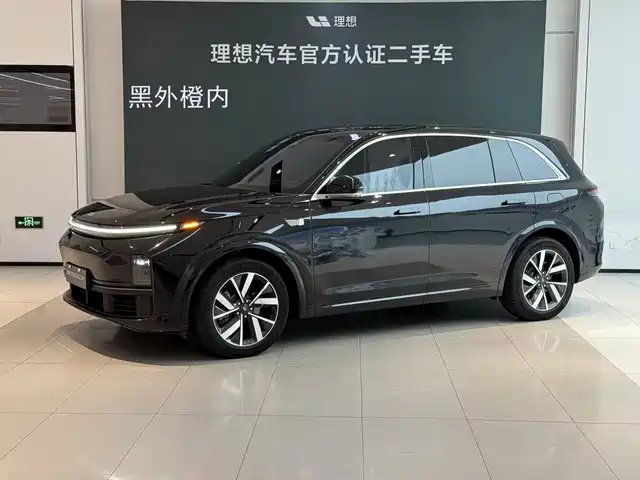 Li Auto 理想L7