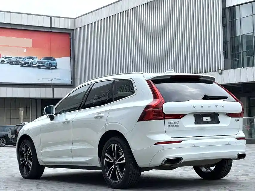 Volvo XC60 — миниатюра 9