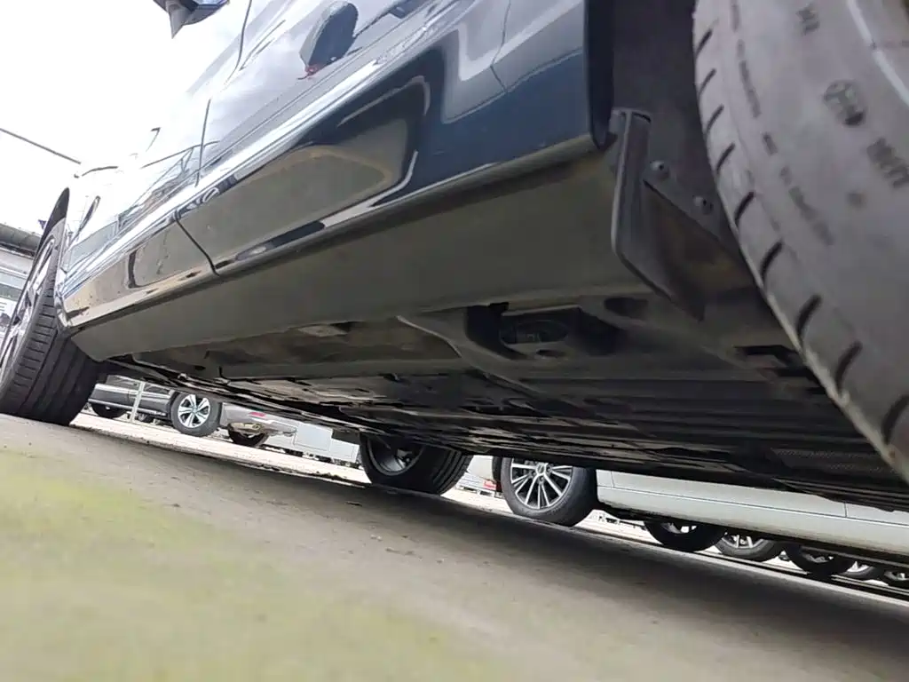 Volvo XC60 PHEV — миниатюра 22