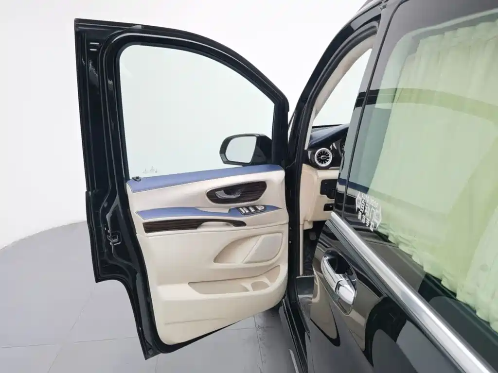 Mercedes-Benz Vito — миниатюра 15